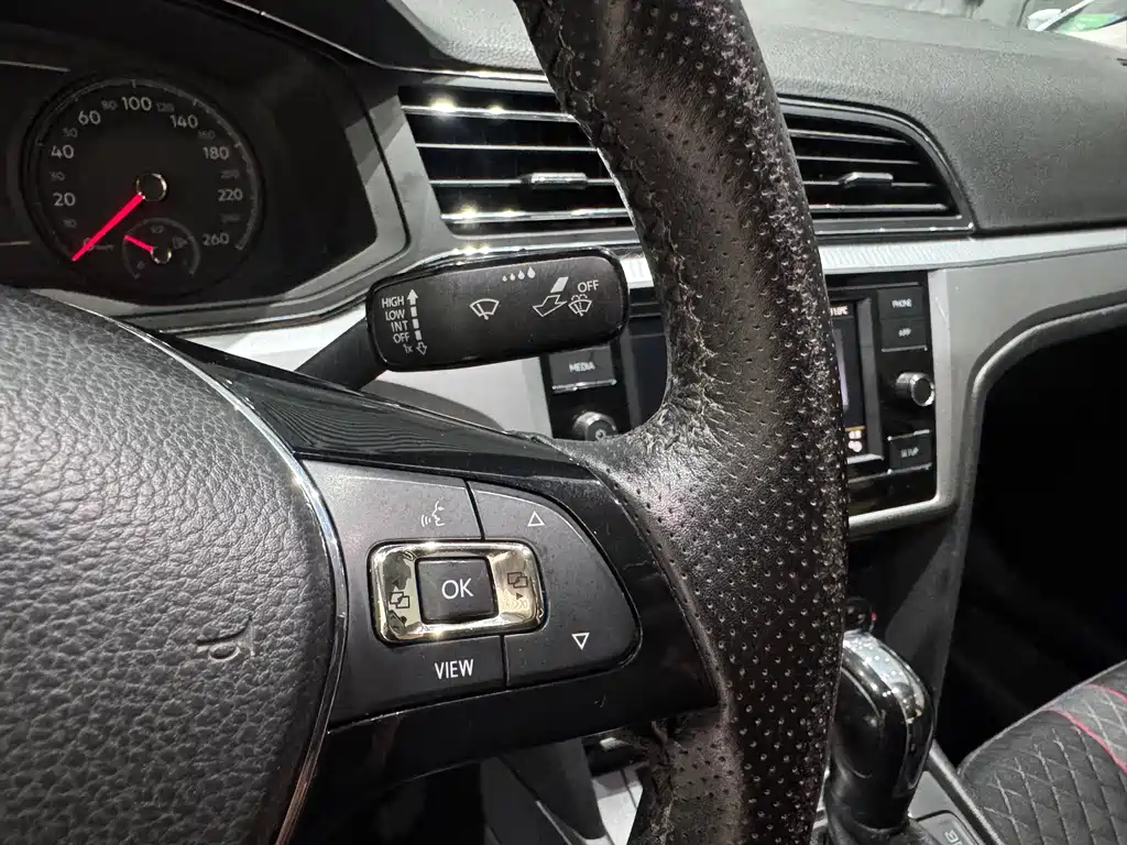 Volkswagen Lamando — миниатюра 8