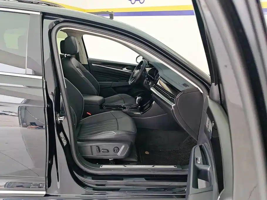 Volkswagen Passat — миниатюра 8