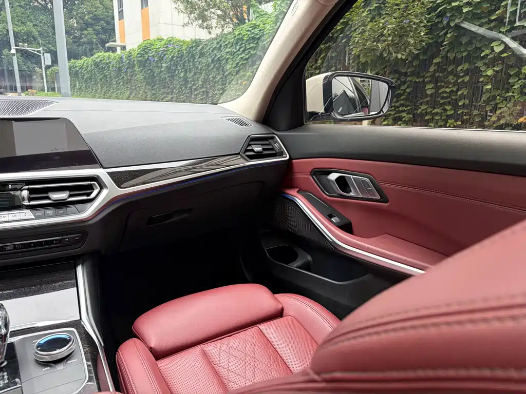 BMW 3 Series — миниатюра 17