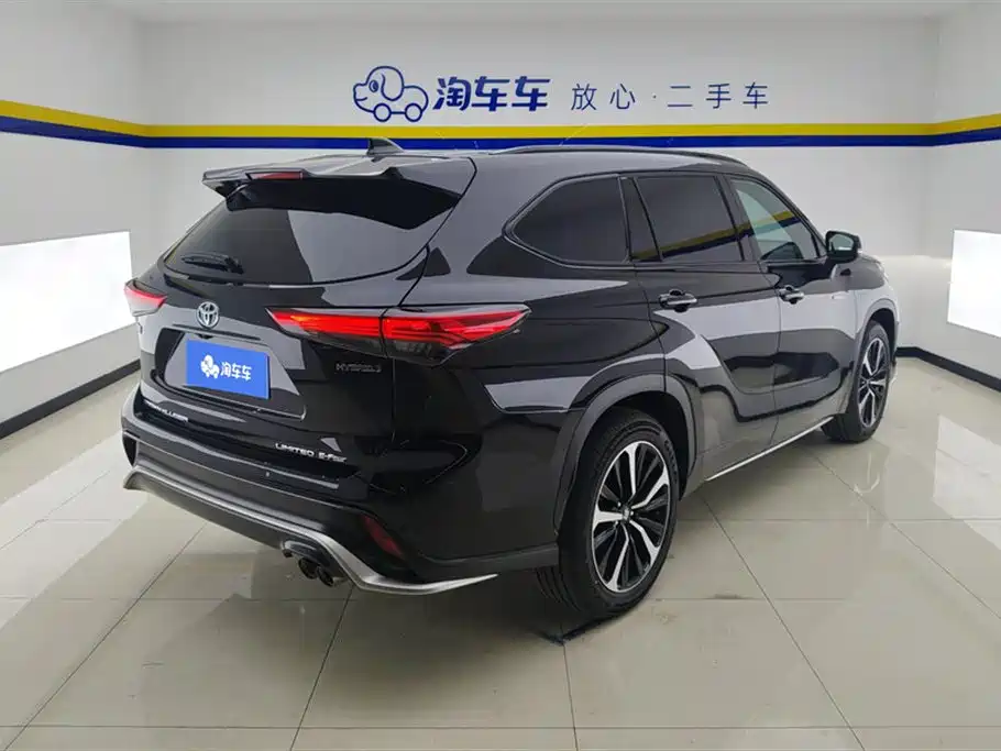 Toyota Crown Kluger 2022 2.5L HEV Flagship