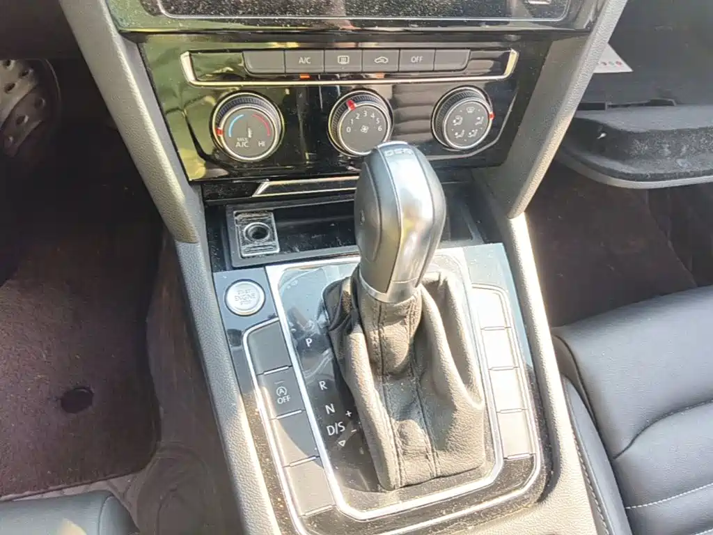 Volkswagen Magotan — миниатюра 14