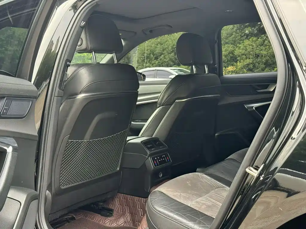 Audi A6L — миниатюра 6