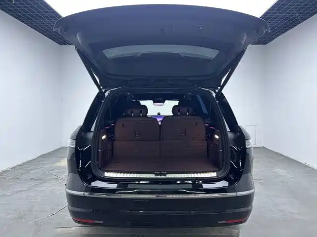 NIO ES8 — миниатюра 4