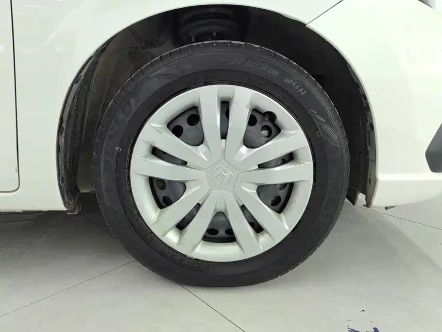 Honda Fit — миниатюра 6