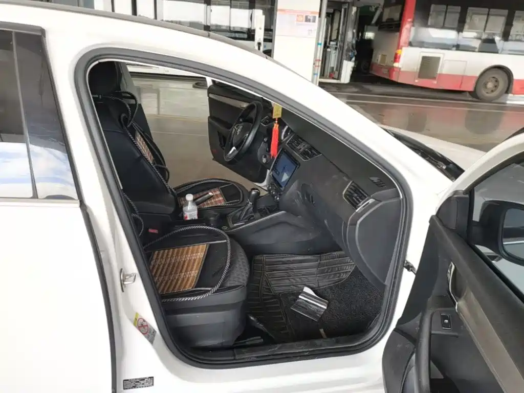 Skoda Octavia — миниатюра 18