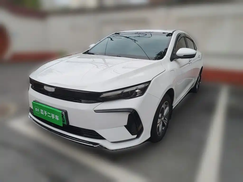 Geely L HiP