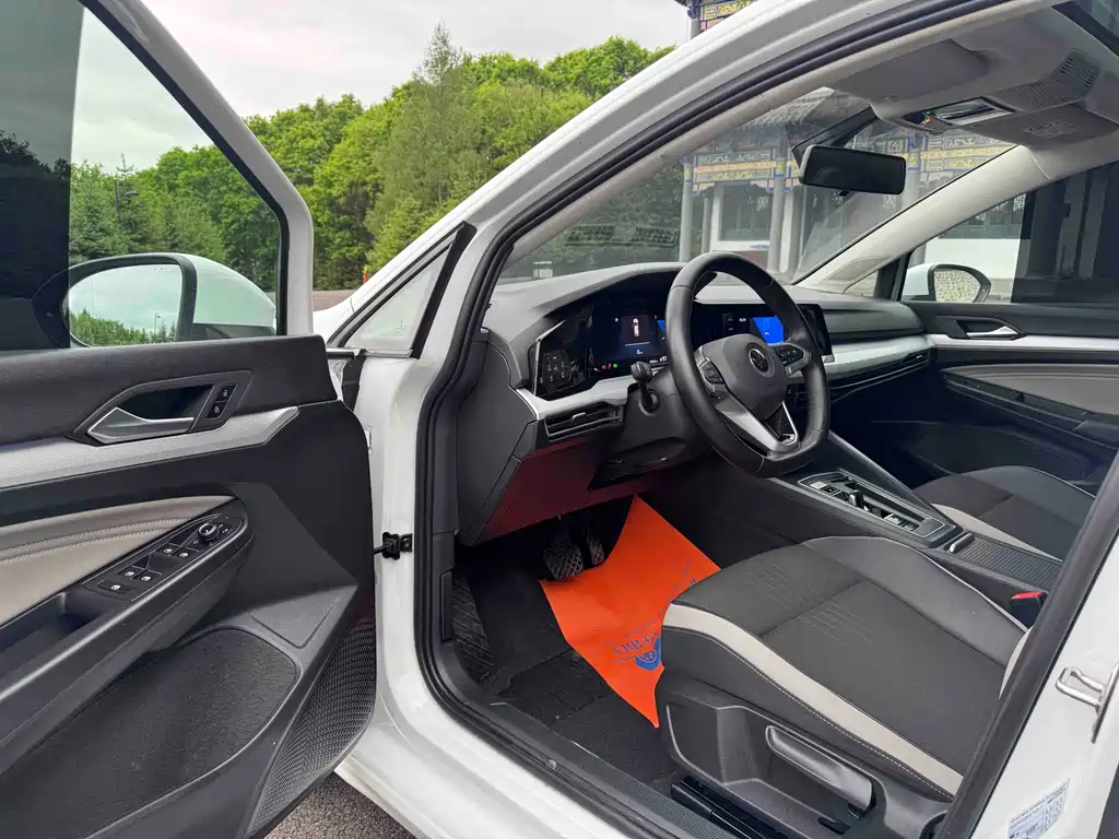 Volkswagen Golf 2021 280TSI DSG Pro