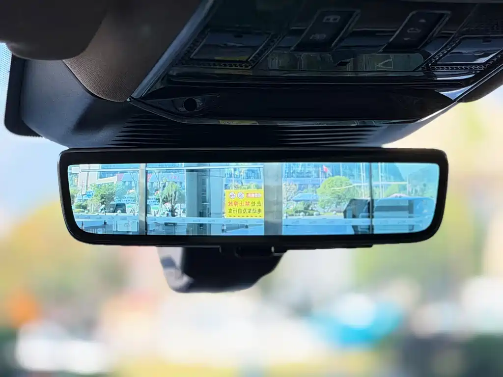 Land Rover Range Rover — миниатюра 19