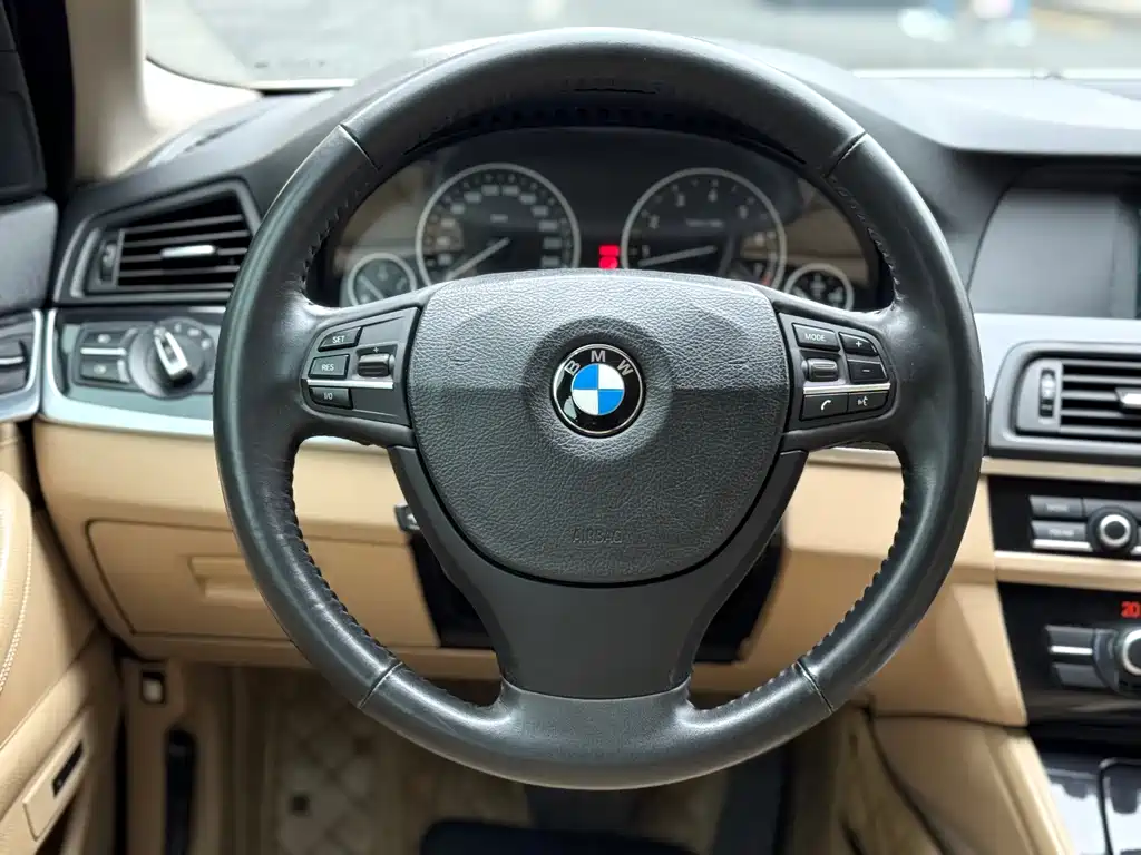 BMW 5 Series 5 2011 520Li Elegant