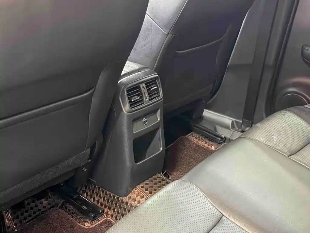 Nissan Qashqai — миниатюра 10