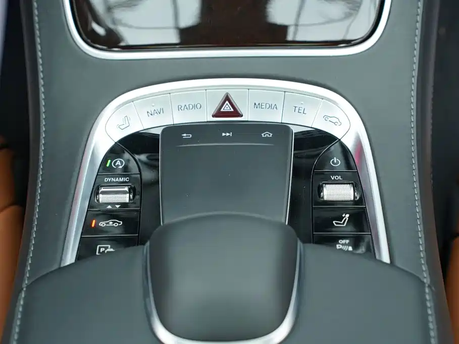 Mercedes-Benz S-Class — миниатюра 32