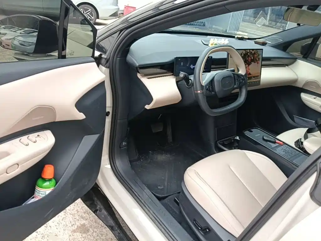 Lynk & Co Z20 — миниатюра 16