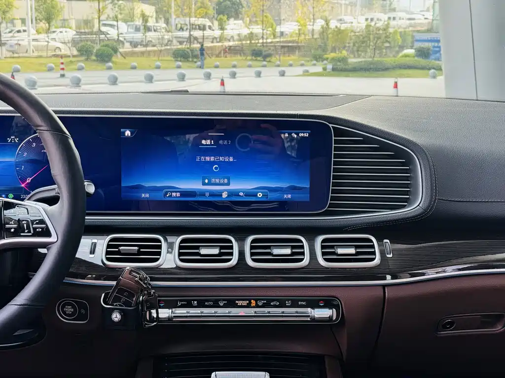 Mercedes-Benz GLE (Import) — миниатюра 19