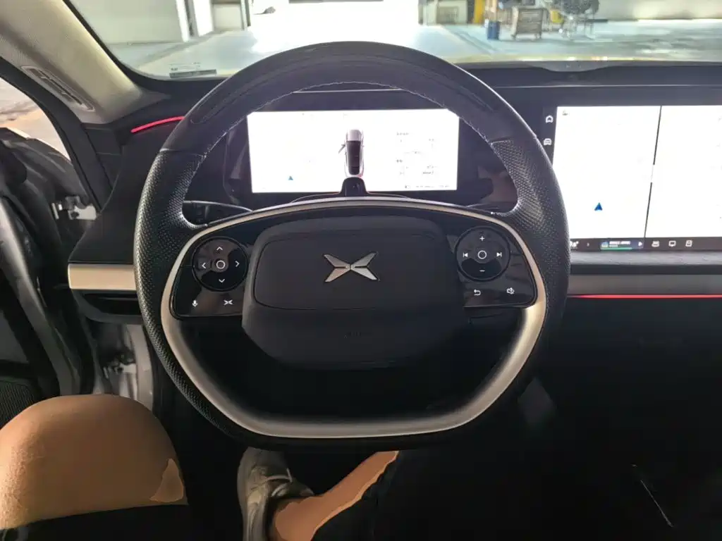 XPeng P7 — миниатюра 11