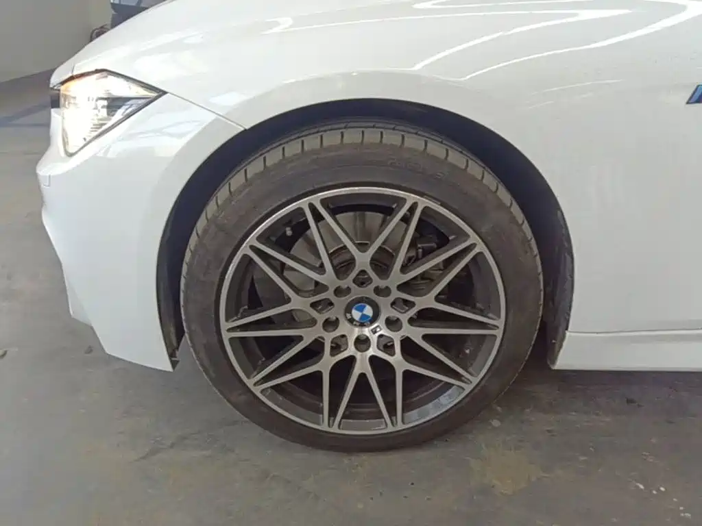 BMW 3 Series — миниатюра 23
