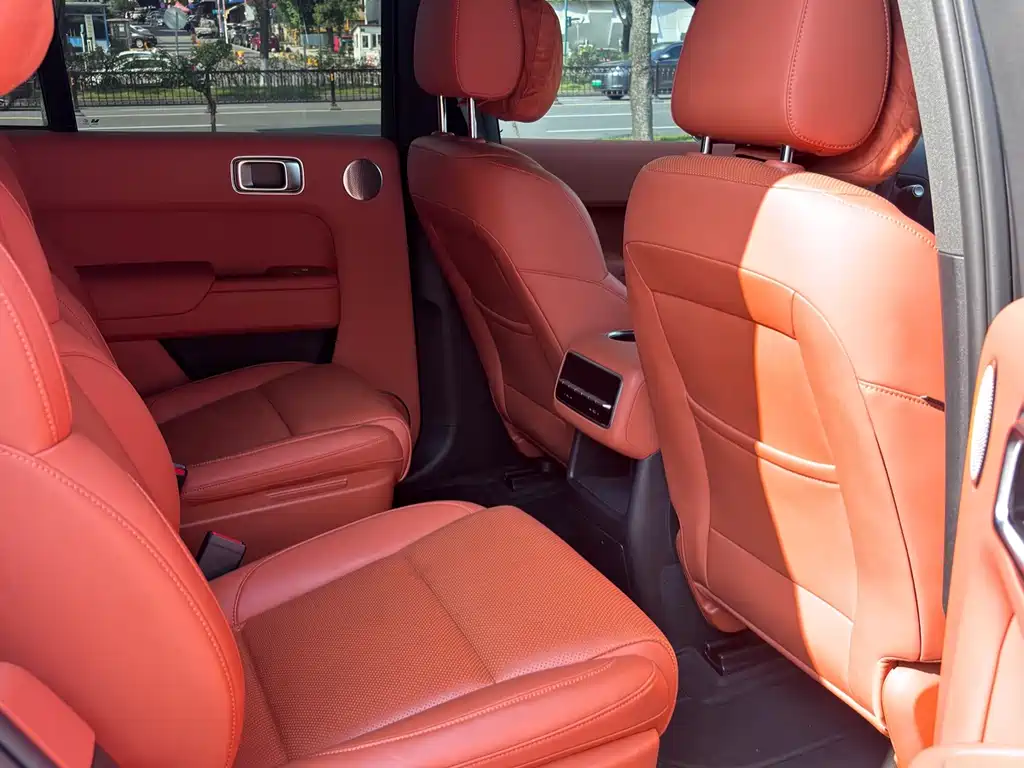 Li Auto Li L8 — миниатюра 6