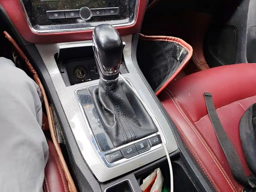 Roewe RX5 — миниатюра 19