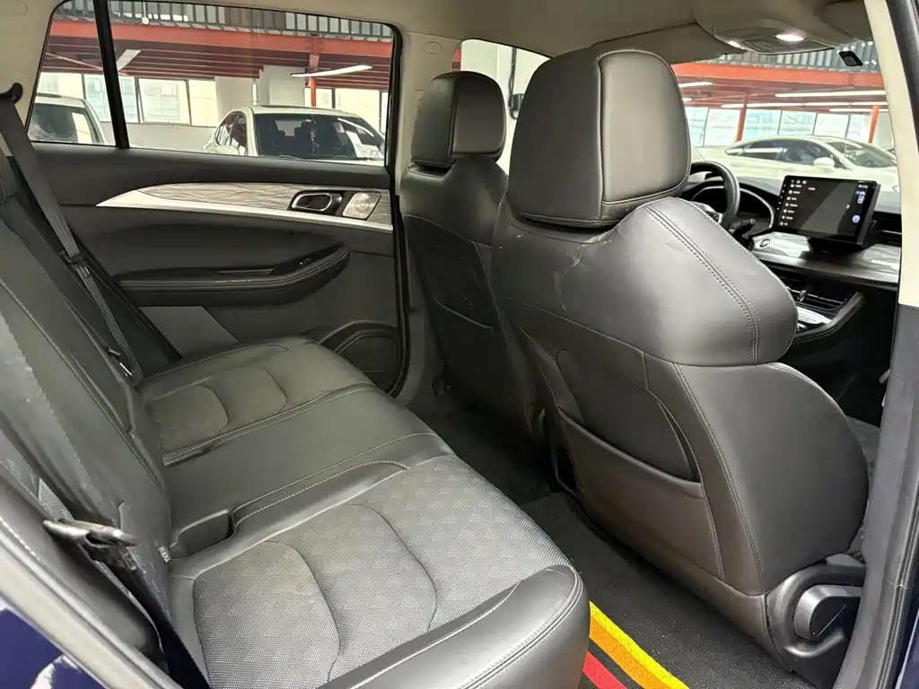 Skyworth EV6 — миниатюра 12