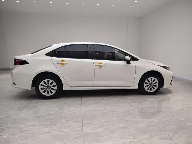 Toyota Corolla — миниатюра 8