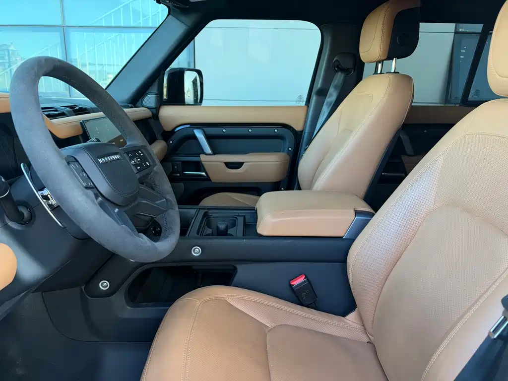 Land Rover Defender — миниатюра 12