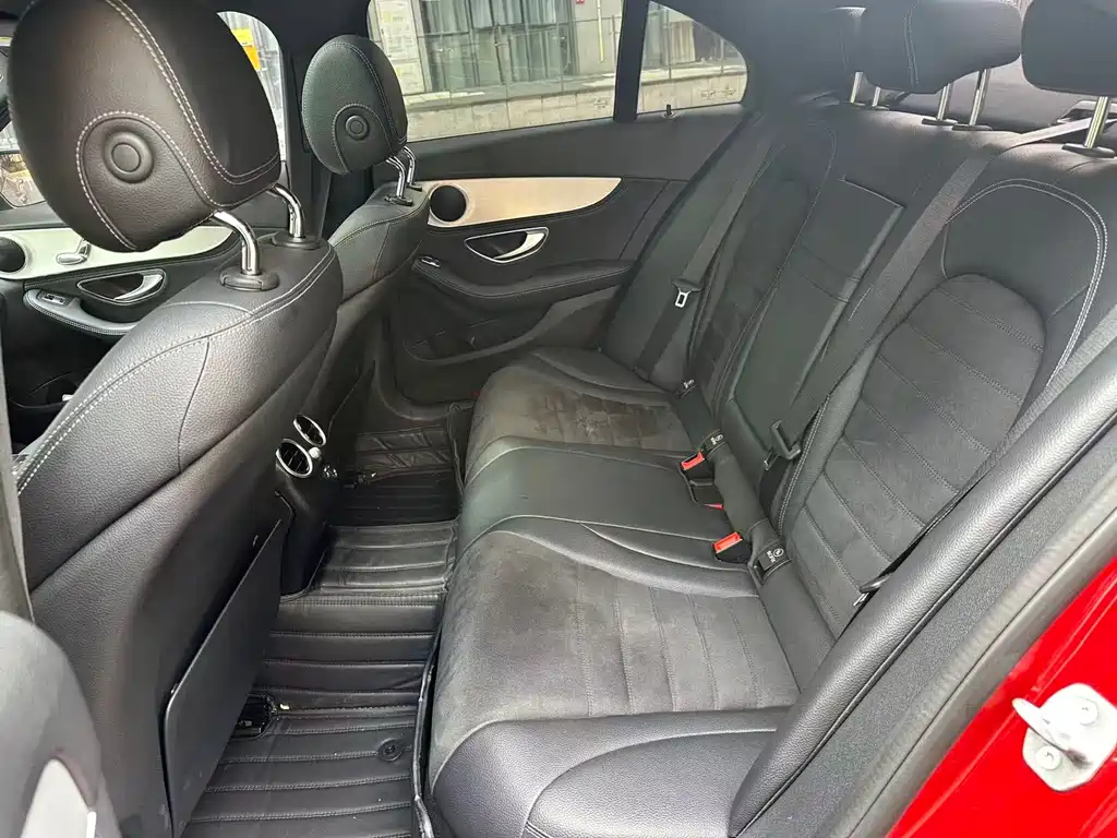 Mercedes-Benz C-Class — миниатюра 7