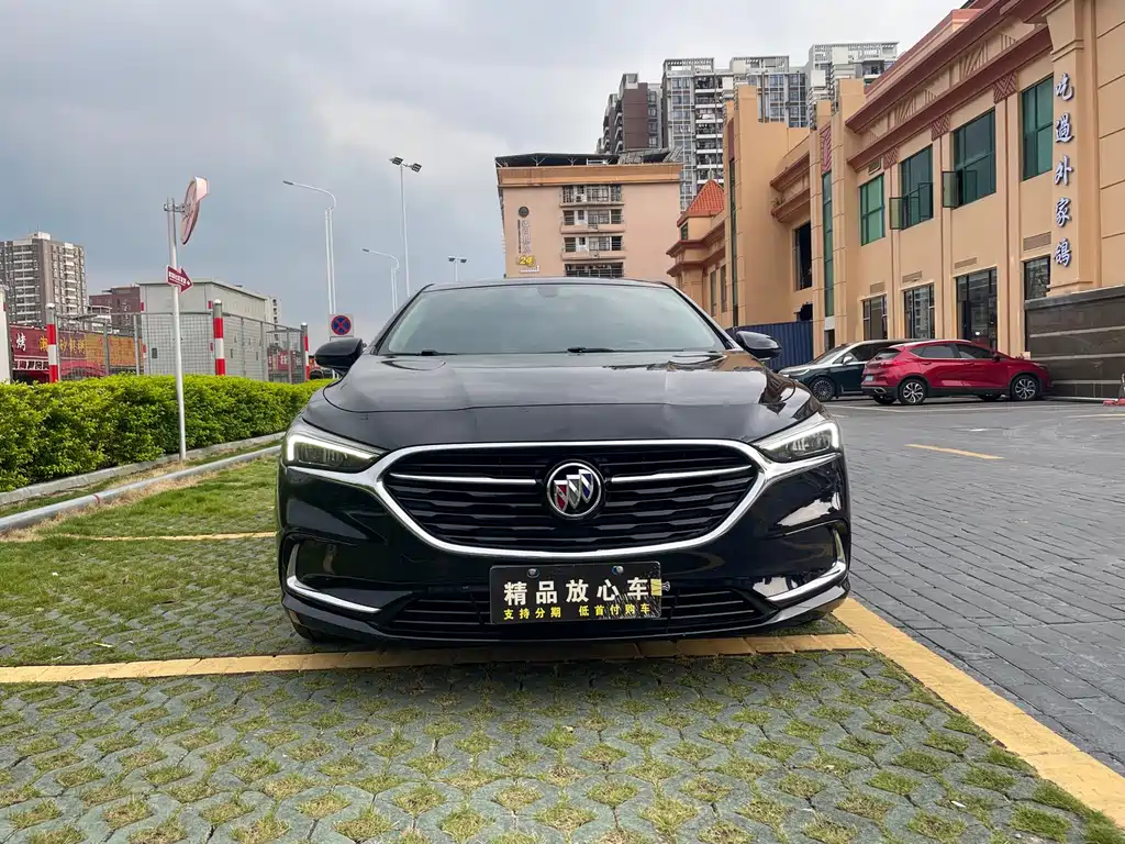 Buick LaCrosse — миниатюра 2