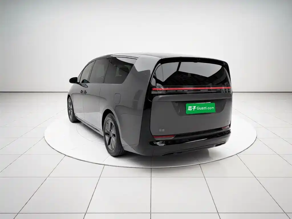 Li Auto Li MEGA — миниатюра 4