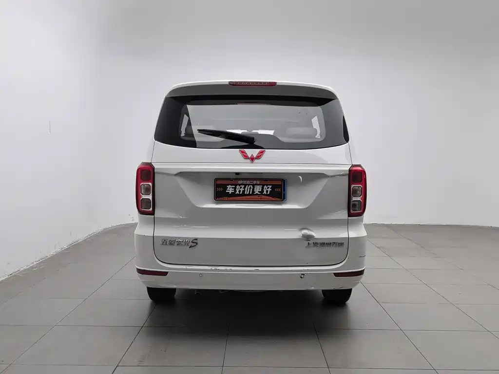 Wuling Hongguang — миниатюра 4