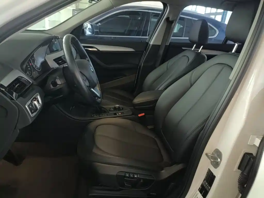 BMW X1 — миниатюра 15