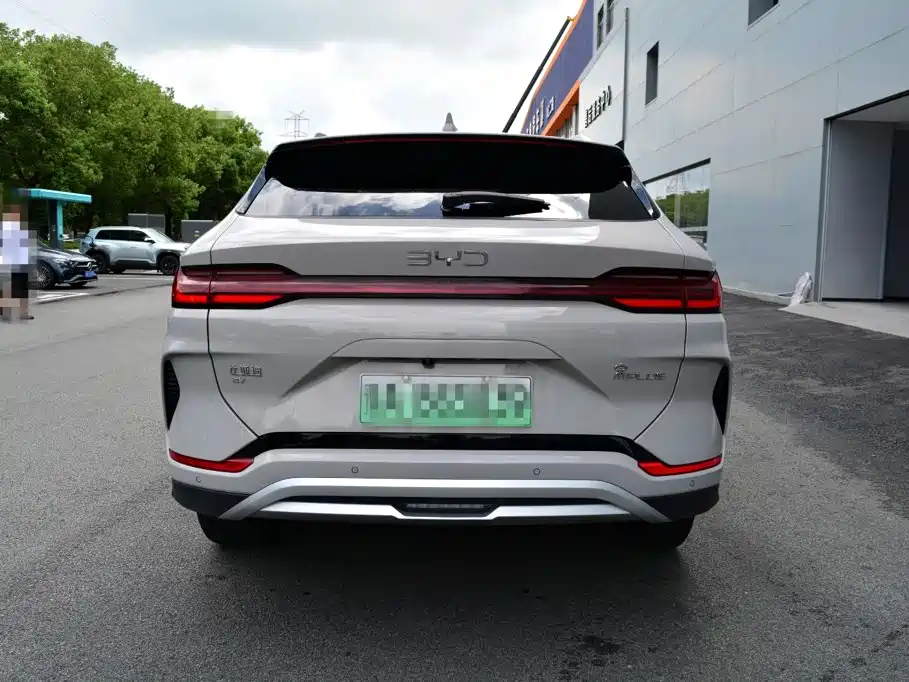 BYD PLUS New Energy — миниатюра 6