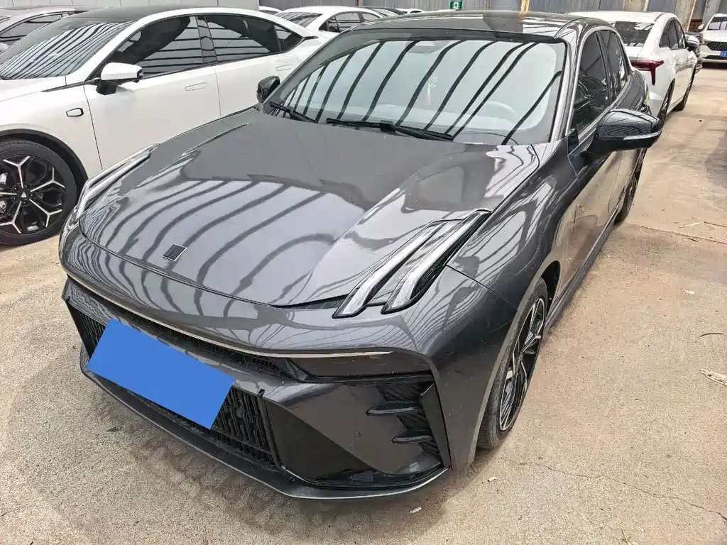 Купить Lynk & Co 03