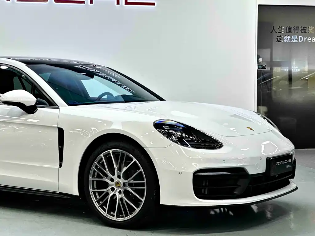 Porsche Panamera — миниатюра 10