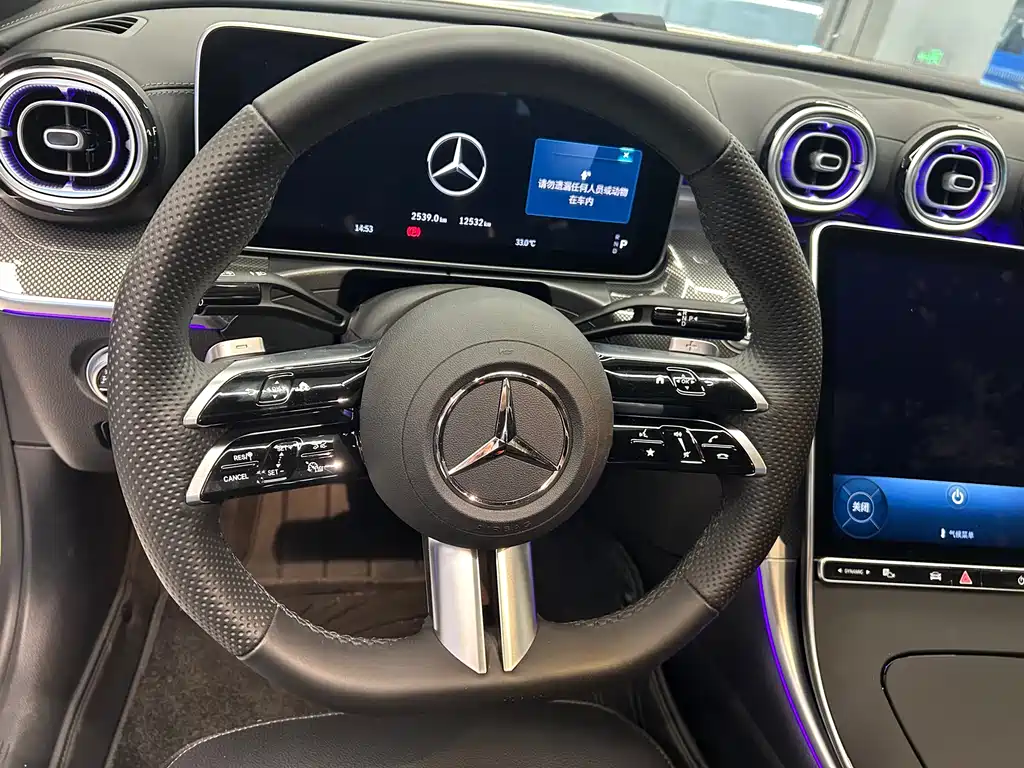 Mercedes-Benz C-Class — миниатюра 12