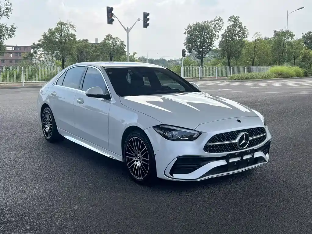 Mercedes-Benz C-Class — миниатюра 3