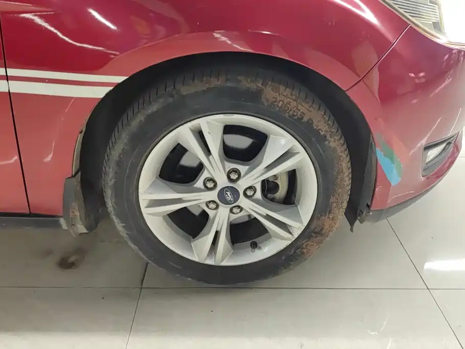 Ford Focus — миниатюра 6