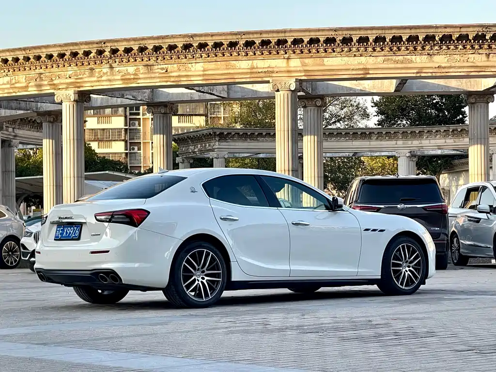 Maserati Ghibli 2021 2.0T