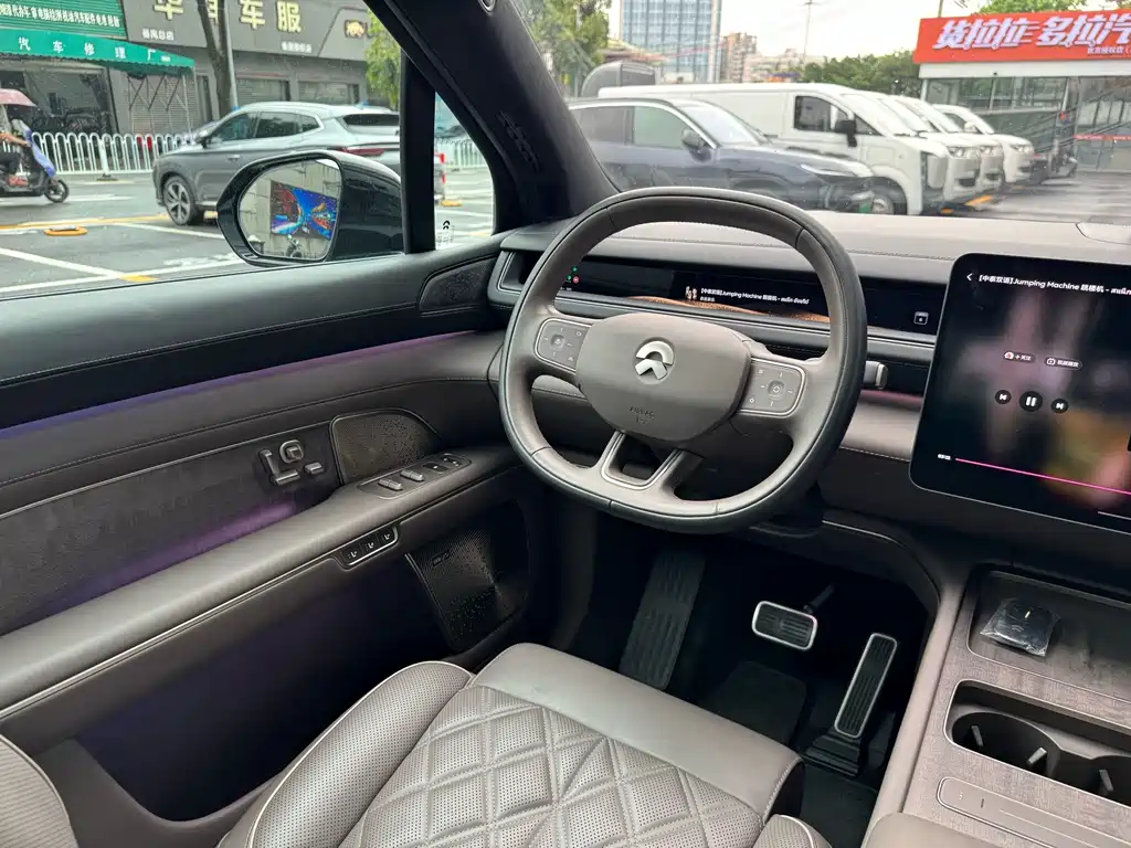 NIO ES8 — миниатюра 18