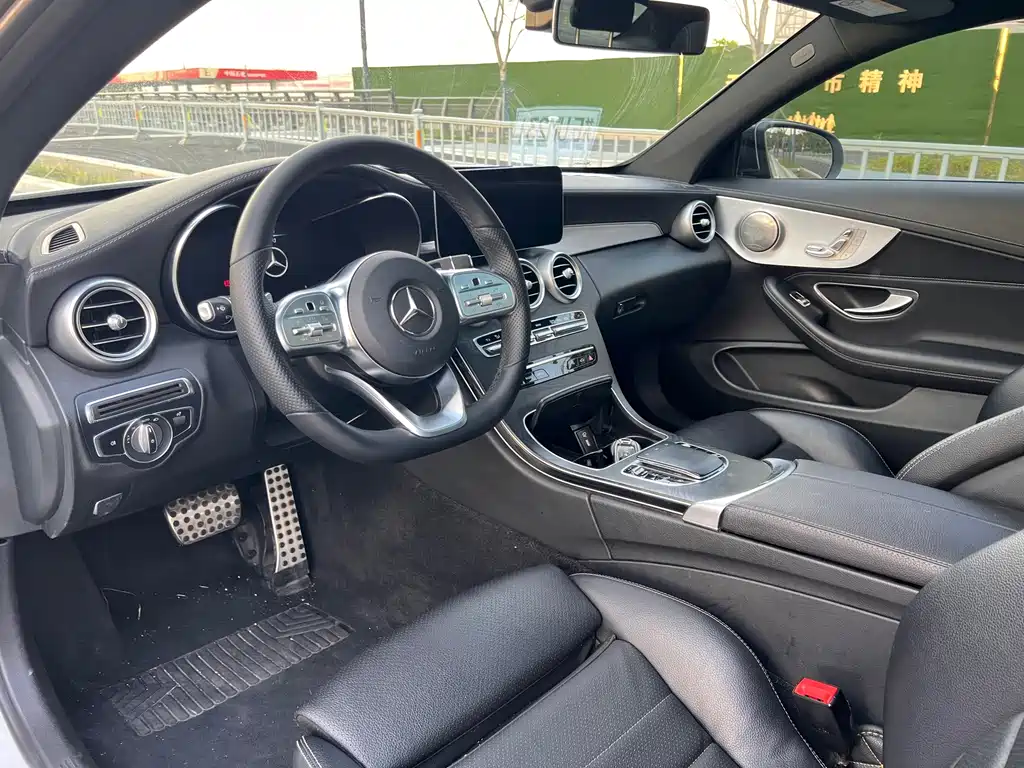 Mercedes-Benz C-Class (Import) — миниатюра 4