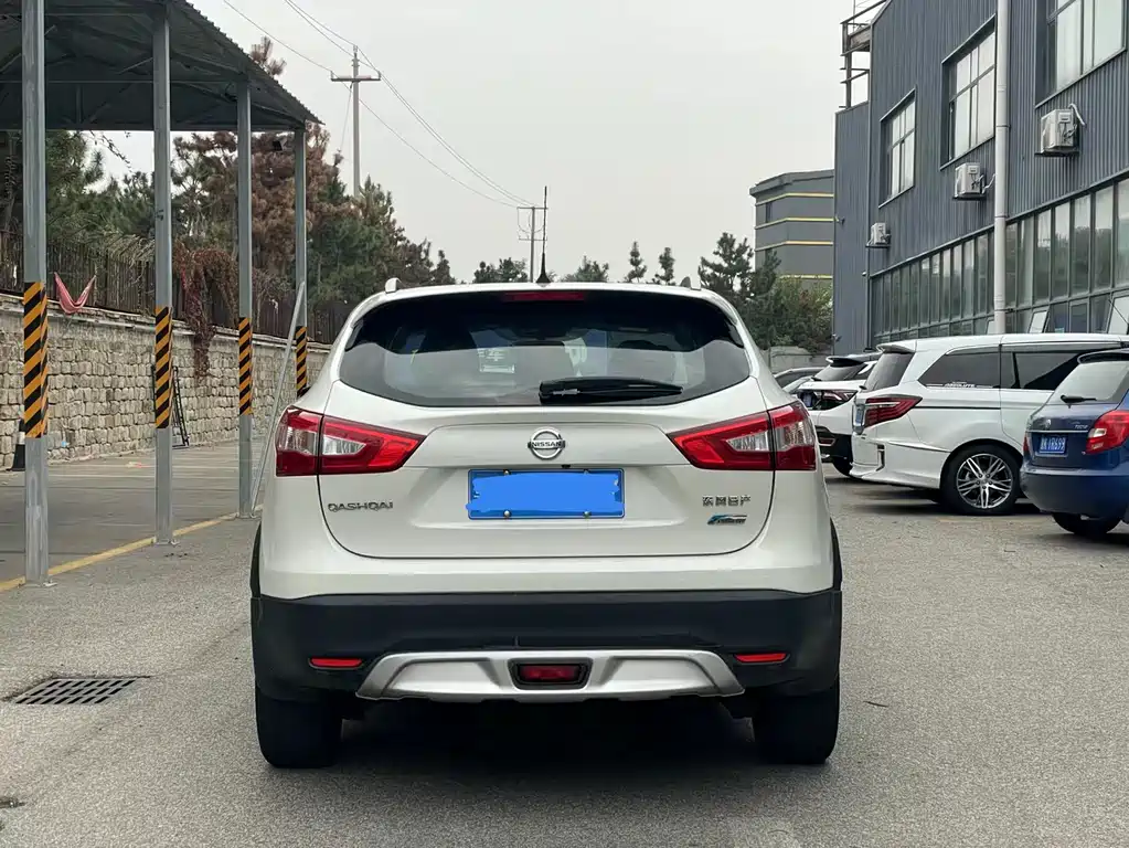 Nissan Qashqai — миниатюра 4