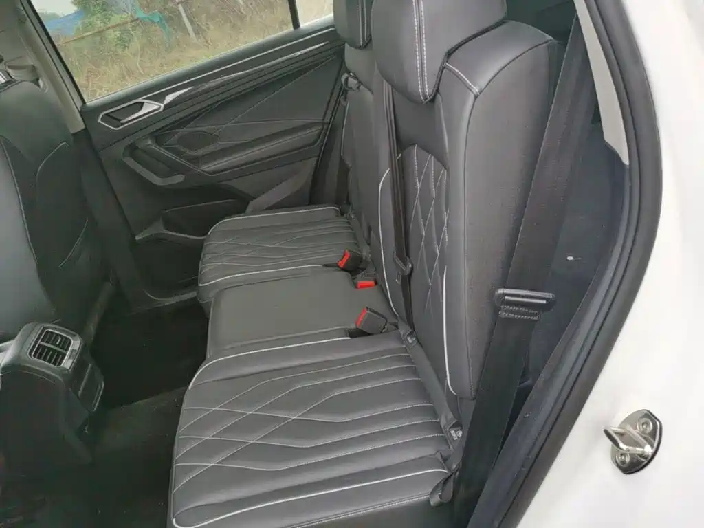 Volkswagen Tiguan L — миниатюра 17