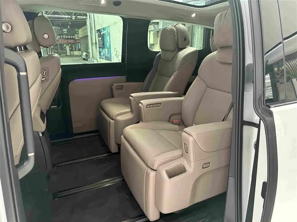 Li Auto Li MEGA — миниатюра 12