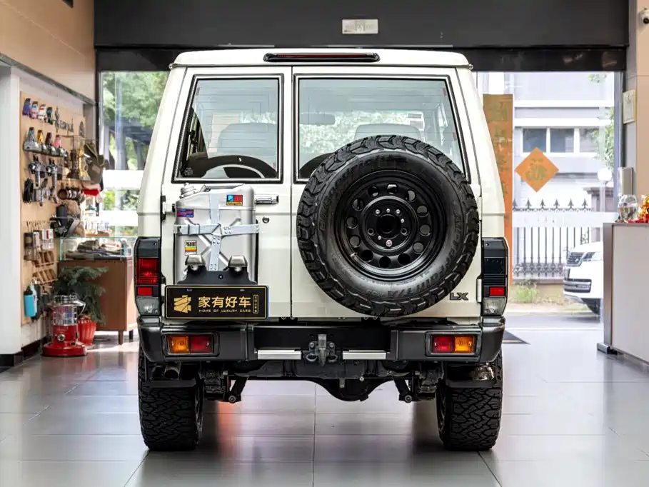 Toyota Land Cruiser — миниатюра 5