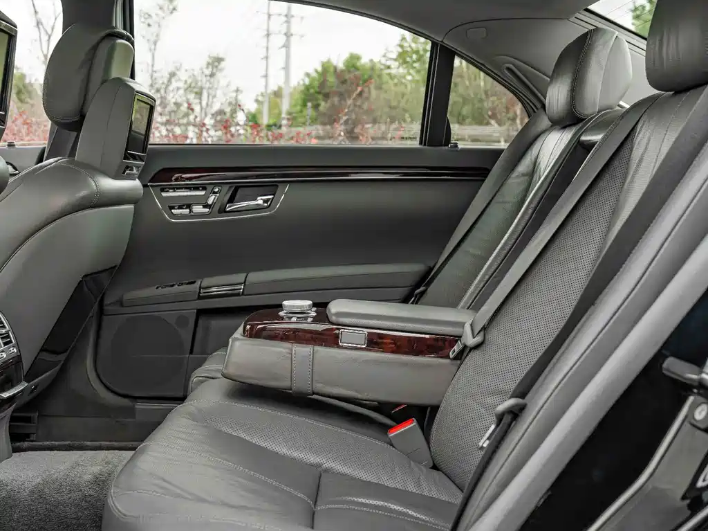 Mercedes-Benz S-Class — миниатюра 19