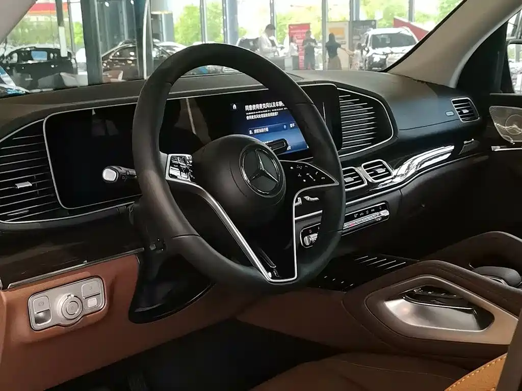 Mercedes-Benz GLE Coupe — миниатюра 12
