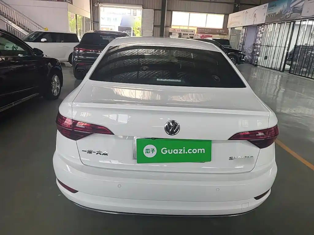 Volkswagen Sagitar — миниатюра 6