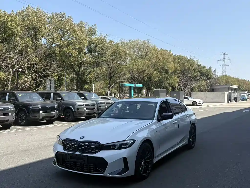 BMW 3 Series 2023