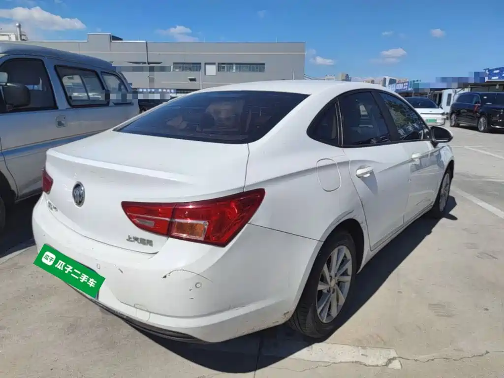 Buick Verano — миниатюра 7