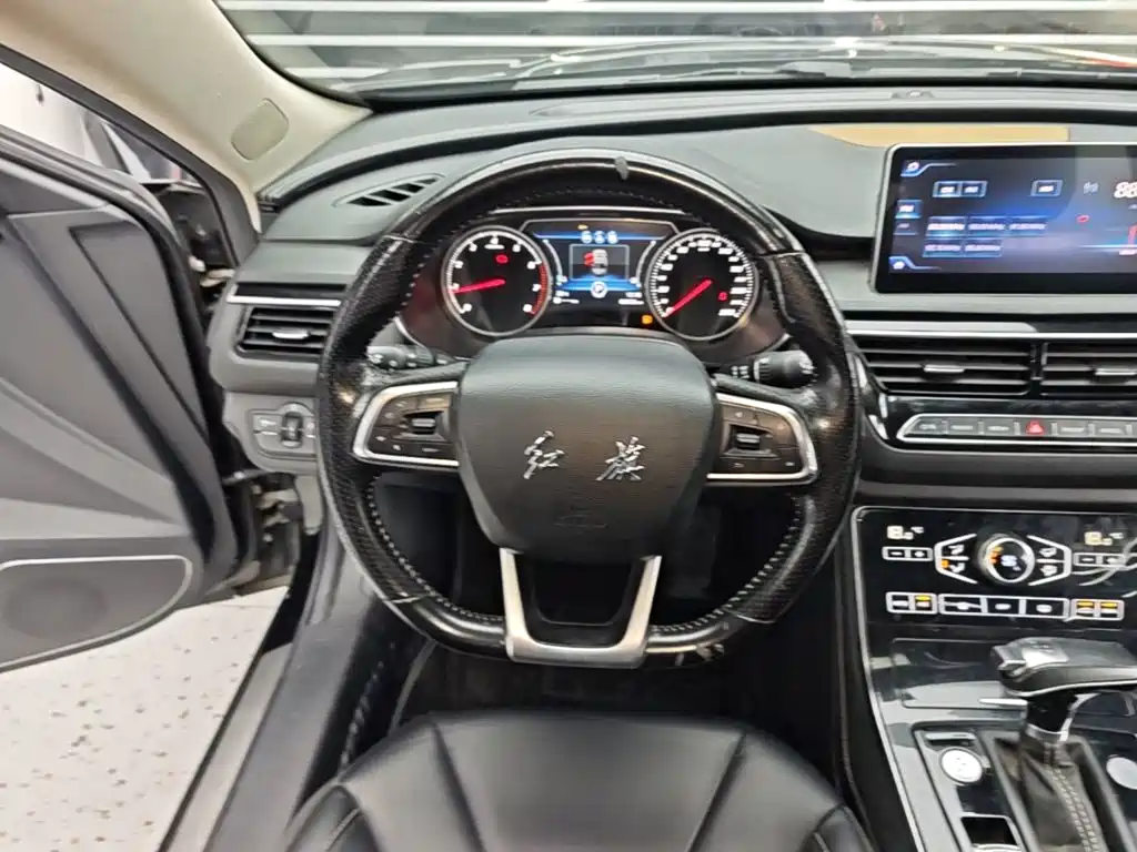 Hongqi Hongqi H5 — миниатюра 11