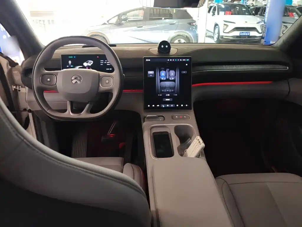 NIO EC6 — миниатюра 10