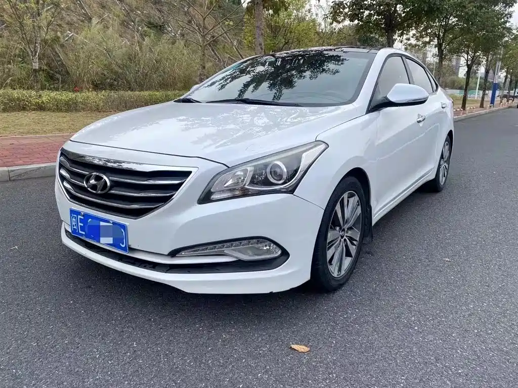 Hyundai Mistra 2014 1.8L Auto Premium Type DLX